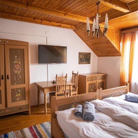 Pensiunea Sachsenhof Bagaciu Exteriör bild